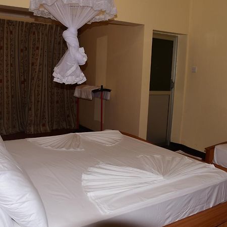 Swiss Garden Tourist Rest Hotel Anuradhapura Exterior foto