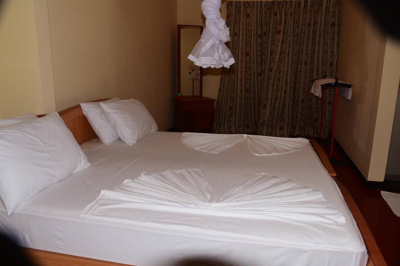 Swiss Garden Tourist Rest Hotel Anuradhapura Exterior foto